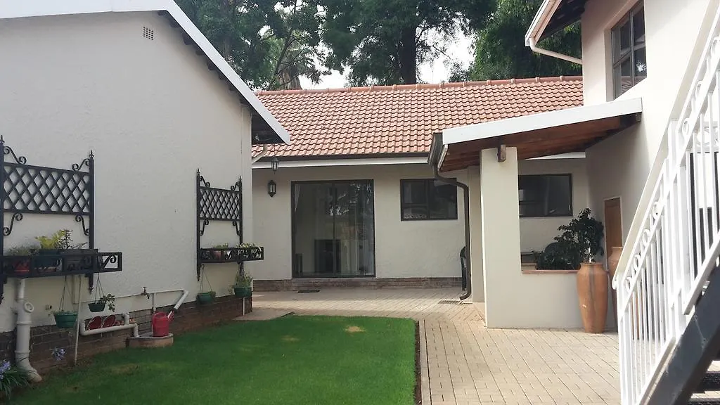 Acacia Grove Guest House-1